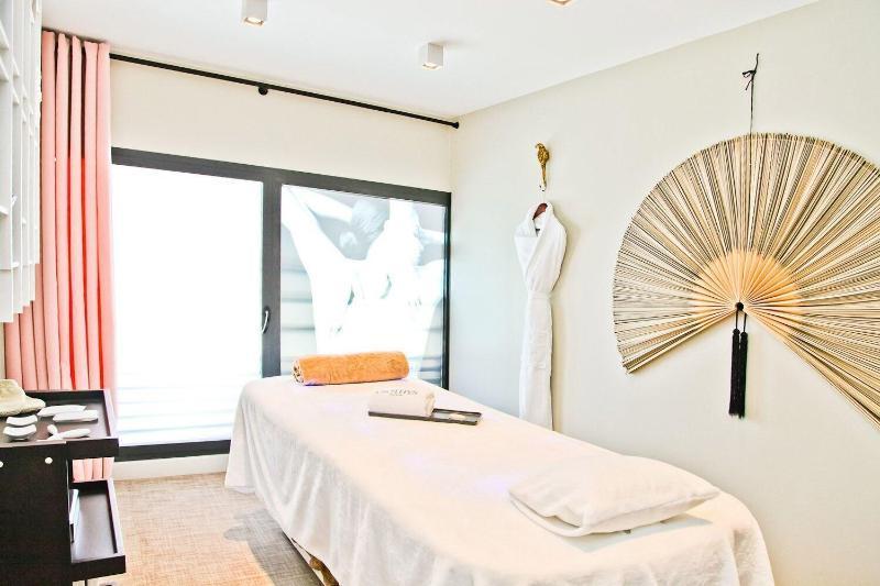 Hotel La Port D'antibes & Antibes